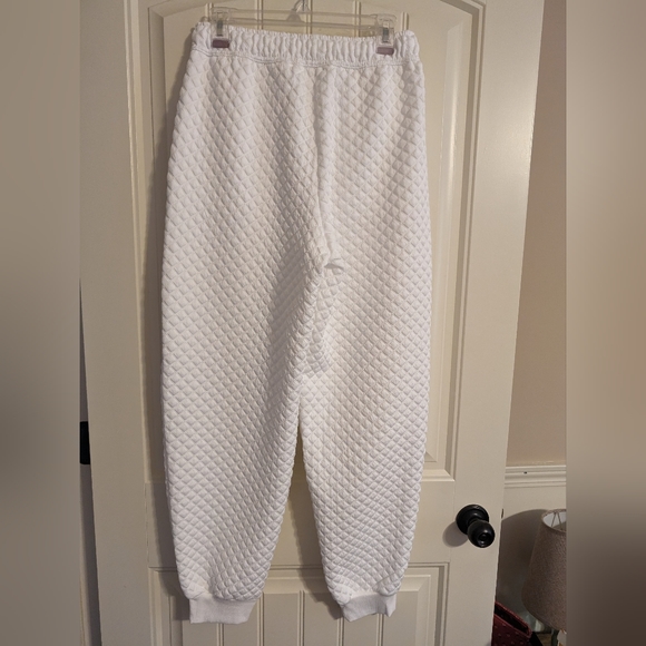 Quilted Jogger outfit - Picture 5 of 5